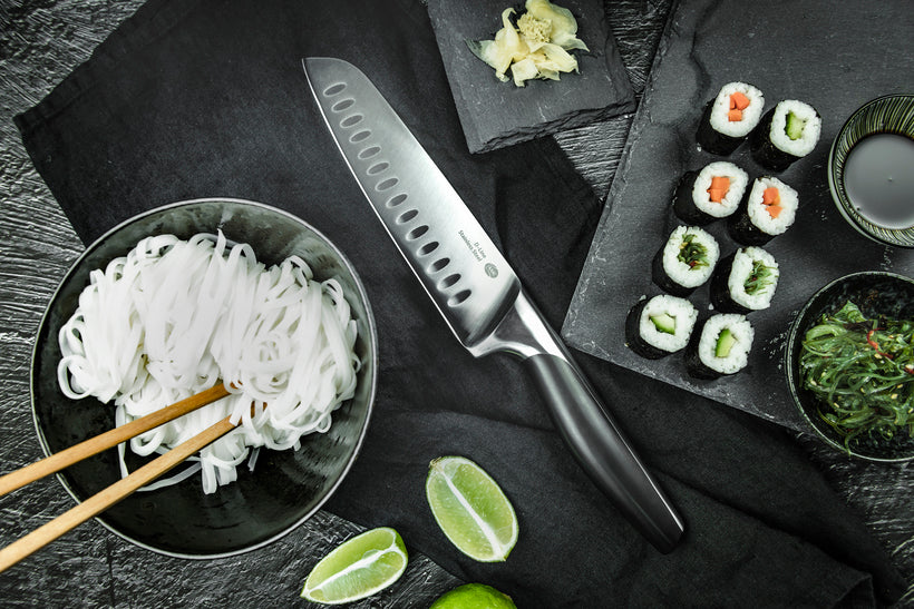 87ef6ddd83f0a4199834e358214c25ded56945b3_D_Line_Mood_SantokuBig_Sushi_3.jpg